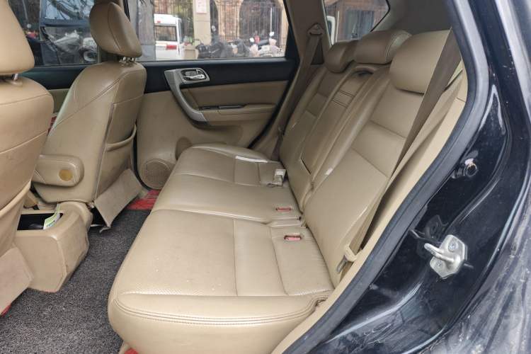 Used Haval H6 2011 2.0L Manual Two-Wheel Drive Elite Version
