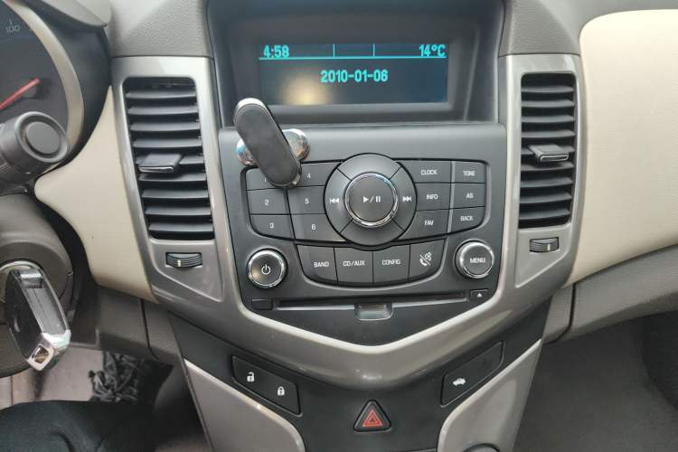 Used Chevrolet Cruze 2015 1.5L Classic SE AT
