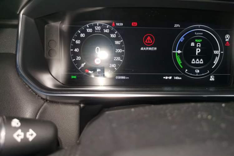 Used Land Rover Range SportNew Energy 2022 P400e SE Odometer Close Up