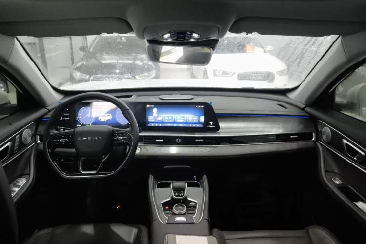 Used Chery Tiggo 8 PRO 2024 Champion Edition 390T Two-Wheel Drive Peak Version 5 Seats