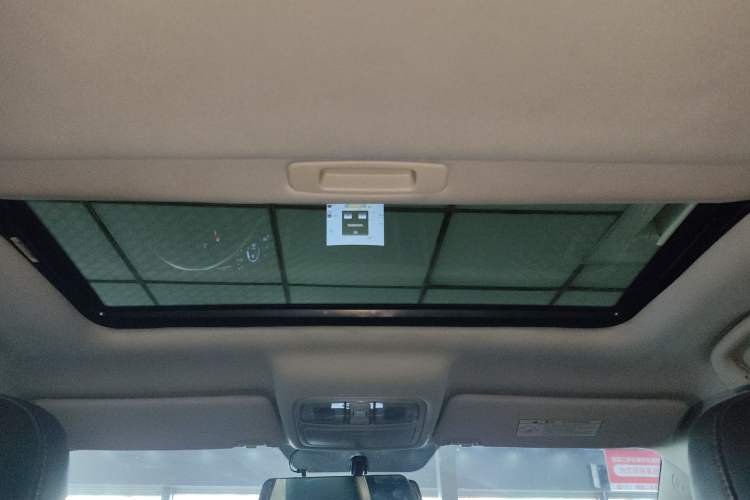 Used CHANGAN CS75 2014 2.0L Manual Luxury Version China IV Standard Headliner