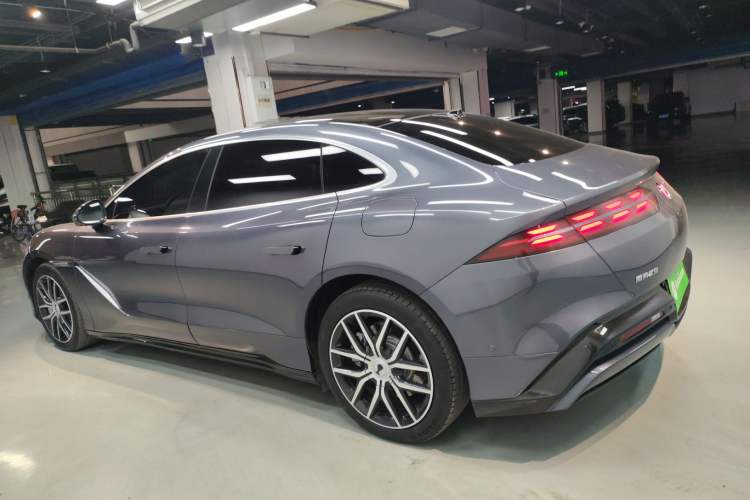 Used Denza Z9 2024 1100 km Four-Wheel Drive Max Version