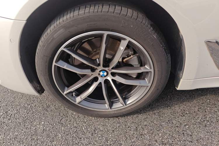 Used BMW 5 Series 2022 Restyled 525Li M Sport Package
