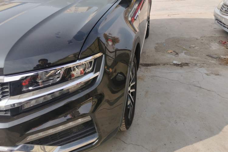 Used Zotye Domy X7 2017 1.8T DCT Prestige Model
