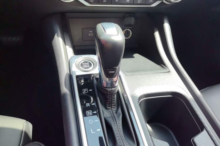 Used Nissan Sylphy 2023 1.6L CVT Smart Drive Version Gear Lever