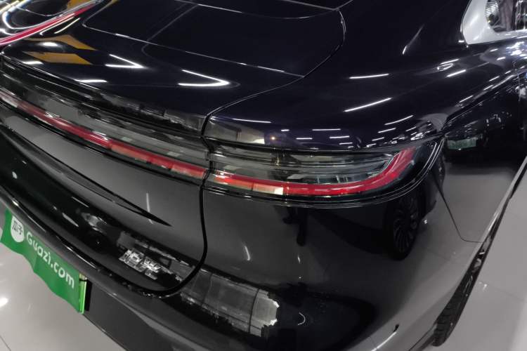 Used VOYAH PASSION 2024 PHEV Four-Wheel Drive Ultra-Long Range Flagship Model
