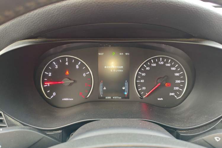 Used BYD Song MAX 2018 1.5T Automatic Smart Connect Luxury 6-Seater