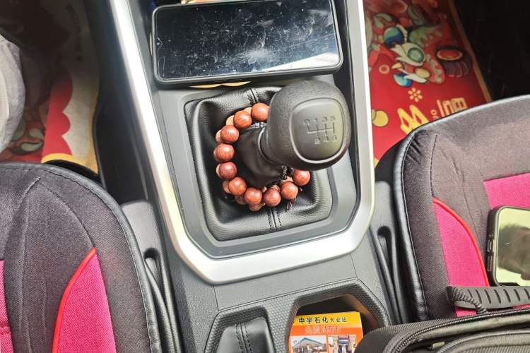 Used Wuling Alvez 2022 1.5L Manual Free-Style Model
