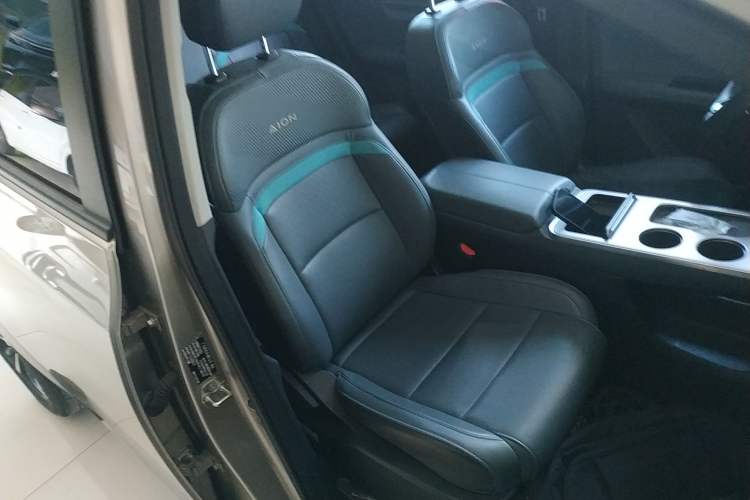 Used AION Y 2023 Plus 510 Smart Edition