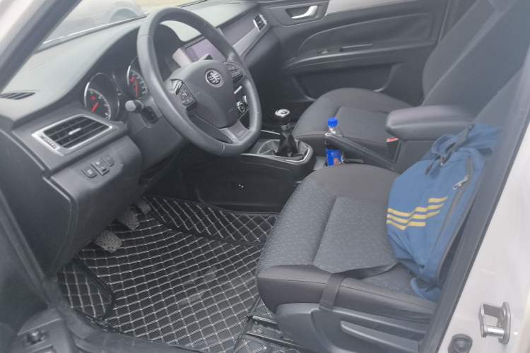 Used Bestune B30 2016 1.6L manual luxury version
