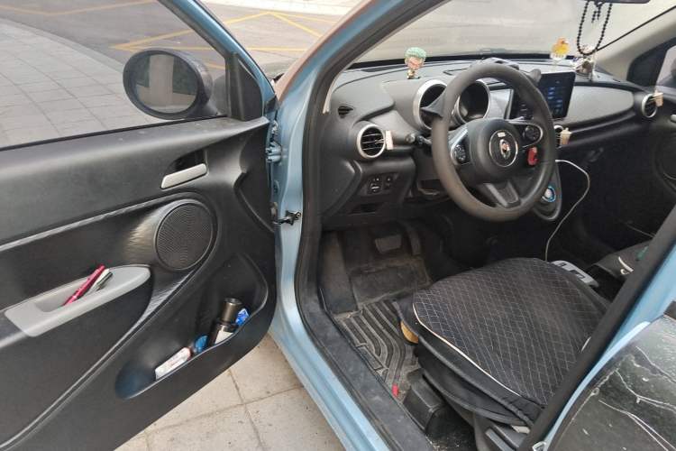 Used ORA Black Cat 2021 301 km Basic Version
