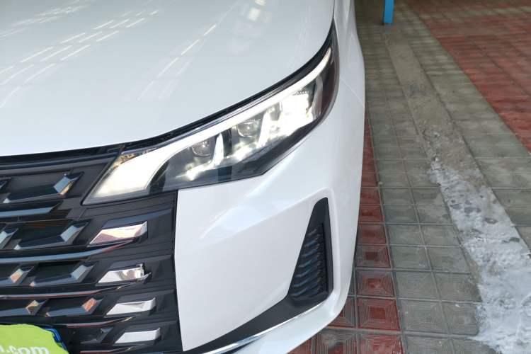 Used GAC Trumpchi M6 2023 PRO 270T DCT Luxury Edition
