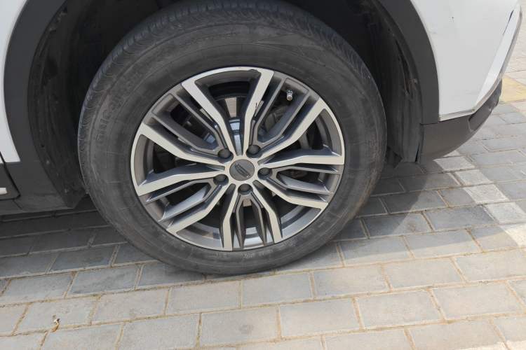 Used Geely Auto Emgrand X7 Sport 2020 1.8TD DCT ZhiZun PRO Right Front Wheel Hub