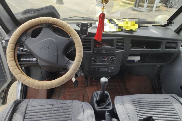 Used Wuling Zhiguang 2023 1.5L Practical Version 5/7 Seats
