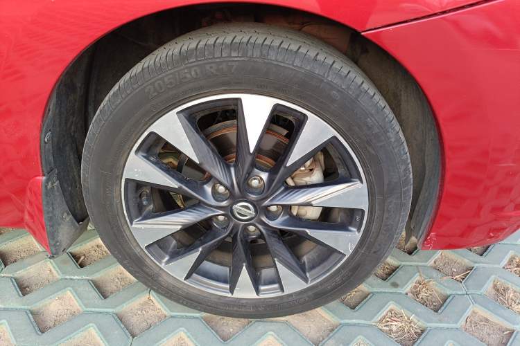 Used Nissan Lannia 2016 1.6L CVT Smart Cool Edition
