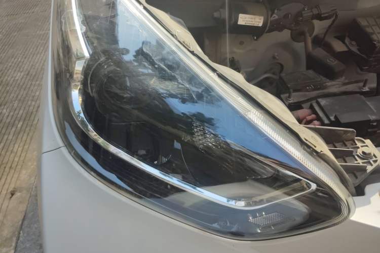 Used Chery Little Ant 2021 150 000 Yuan Ant Fan Edition New Ant Cool Version Lithium Iron Phosphate Right Front Headlight