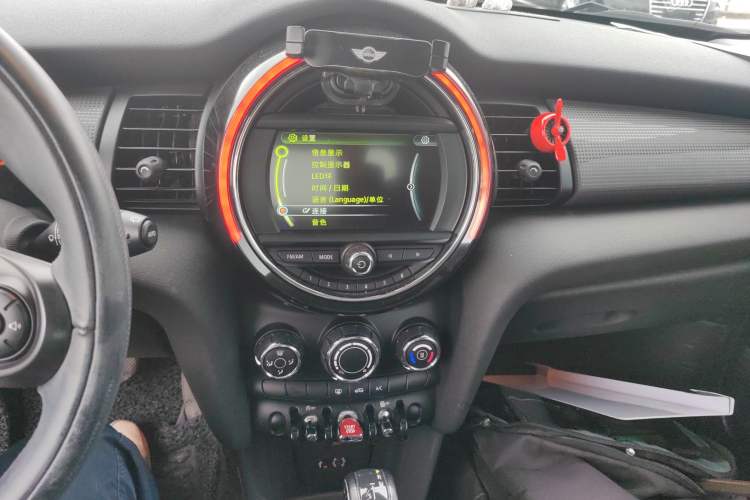 Used MINI 2014 1.5T COOPER Fun
