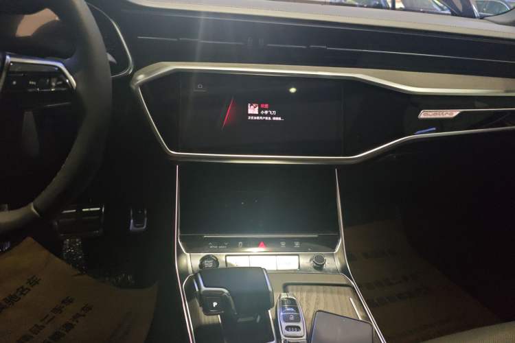 Used Audi A6L 2026 45 TFSI quattro Prestige Dynamic Edition + Premium Package Audio And AC Panel