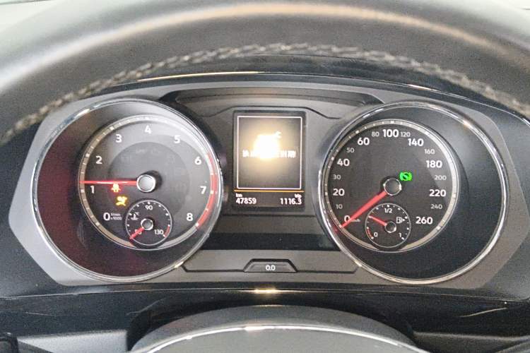 Used Volkswagen Tiguan L 2019 280TSI Automatic Two-Wheel Drive Panoramic Comfort Edition China V Standard Instrument Cluster