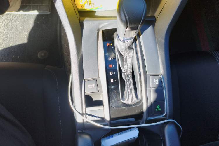 Used Honda Civic 2021 HATCHBACK 220TURBO CVT Trendy Cool Edition Gear Lever