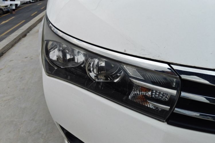 Used Toyota Corolla 2014 1.6L CVT GL Right Front Headlight