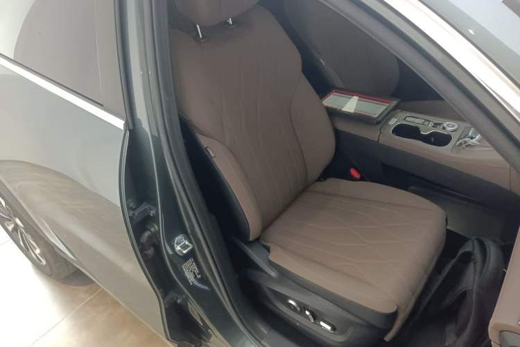 Used Chery Tiggo 8 PLUS 2025 290TGDI DCT Prestige 5-Seater Right Front Seat