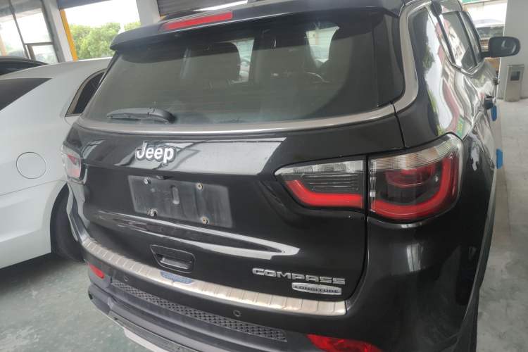 Used Jeep Compass 2017 200T Automatic Family Edition