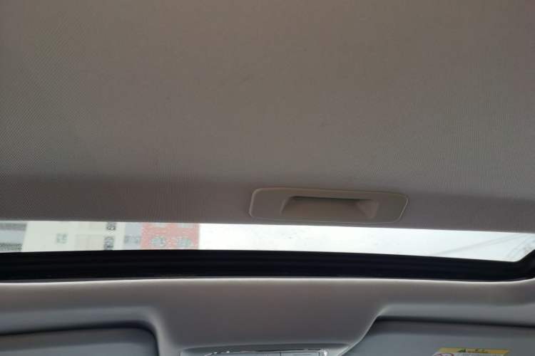 Used Venucia T90 2017 2.0L CVT Leading Edition Headliner