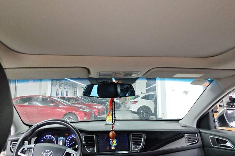 Used Hyundai Mistra 2014 1.8L Automatic Deluxe DLX Model Headliner