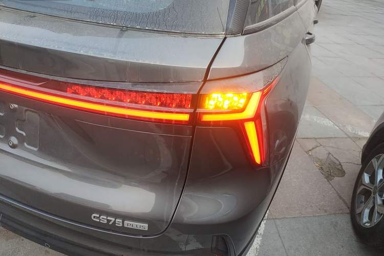 Used Changan CS75 PLUS 2026 Model, Smart Champion Edition 1.5T New Blue Whale Smart Navigation Version