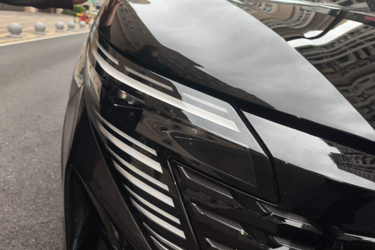 Used Nissan Qashqai 2025 Facelifted Honor 2.0L CVT XV+ Leading Edition
