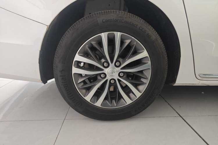 Used Buick GL8 2023 ES Lu Zun Deluxe Model
