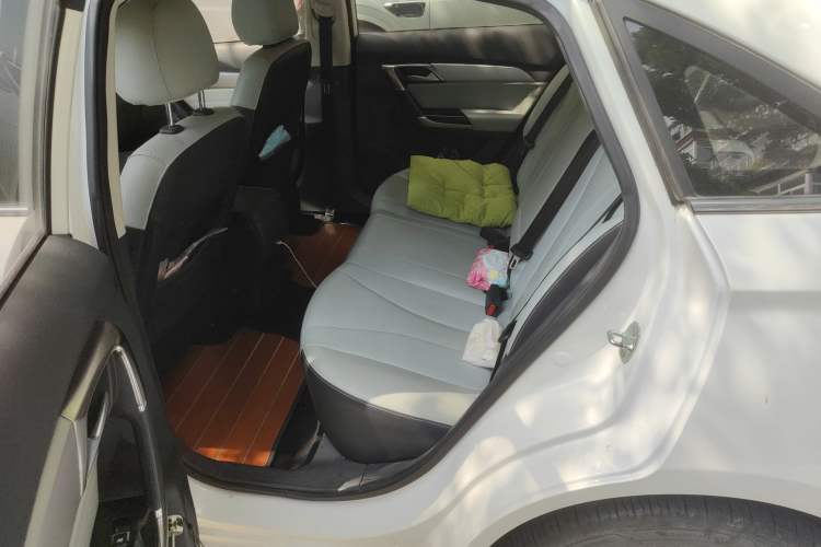 Used BAIC Beijing EU5 2018 R550 Smart Trend Edition