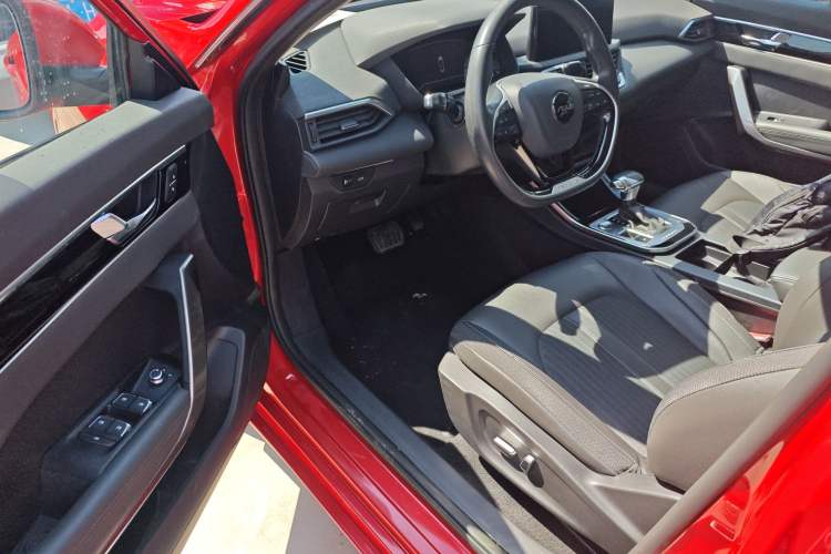 Used Dongfeng Aeolus Yixuan 2020 230T Automatic Advanced Edition
