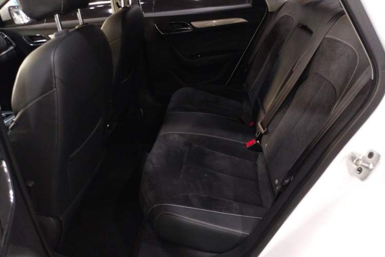 Used Roewe i6 New Energy 2017 45T Hybrid Connective Smart Luxury Edition