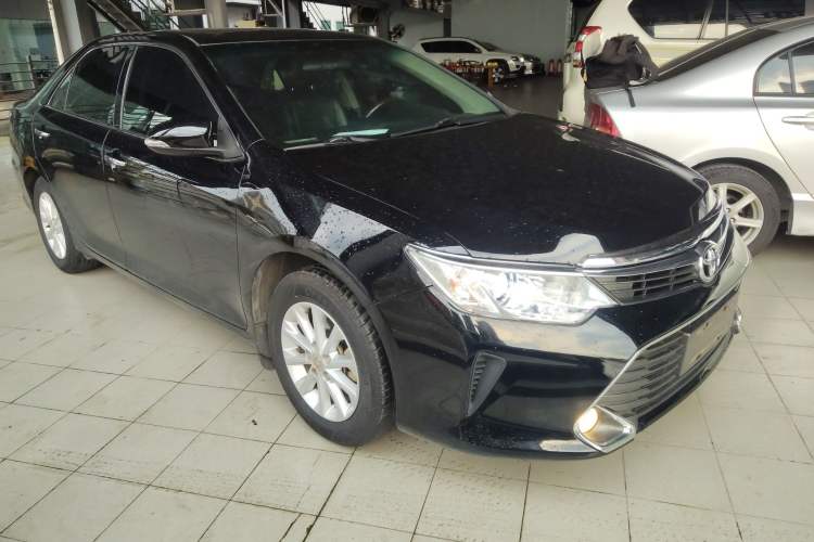 Used Toyota Camry 2015 2.0G Premier Edition Front Right 45 Deg