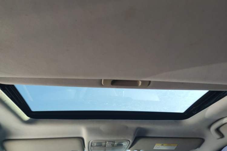 Used CHANGAN CS75 2016 1.8T Automatic Elite Model China V Standard Headliner