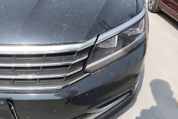 Used Volkswagen Passat 2016 330TSI DSG Luxury Edition Left Front Headlight