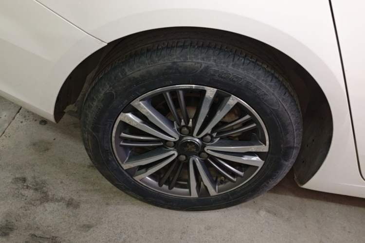 Used Roewe i5 2019 1.5L Manual 4G Connect Leehao Flagship Edition
