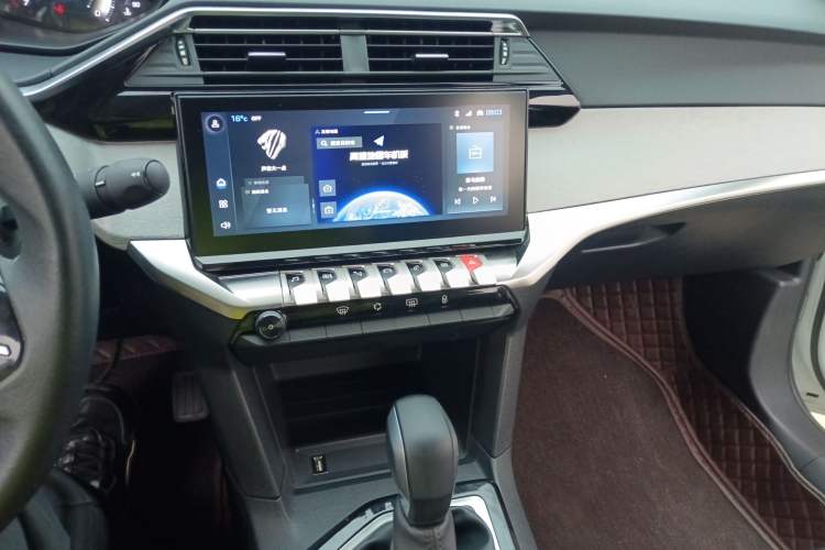 Used Peugeot 408 2022 1.6T Light-Chasing Edition
