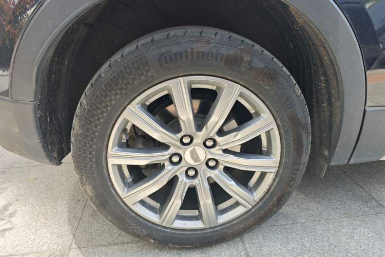 Used Cadillac XT4 2020 Revised Version 28T Two-Wheel Drive Luxury Edition Right Rear Wheel Hub