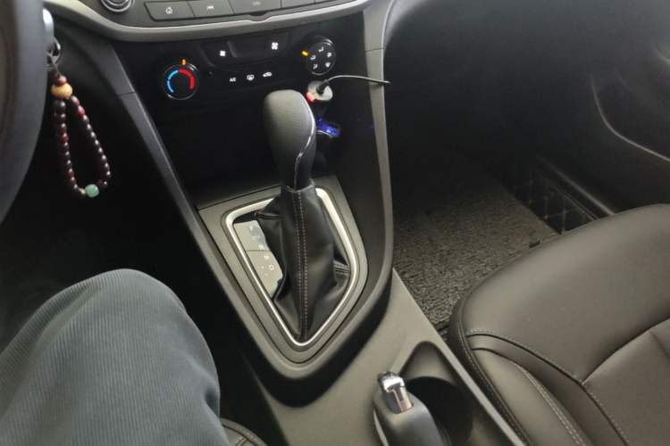 Used Buick GT 2021 Revised Version Flagship 1.5L Automatic Elite Edition Gear Lever