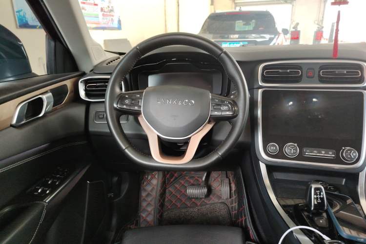 Used Lynk & Co 01 2018 2.0T Two-Wheel-Drive + Version Steering Wheel