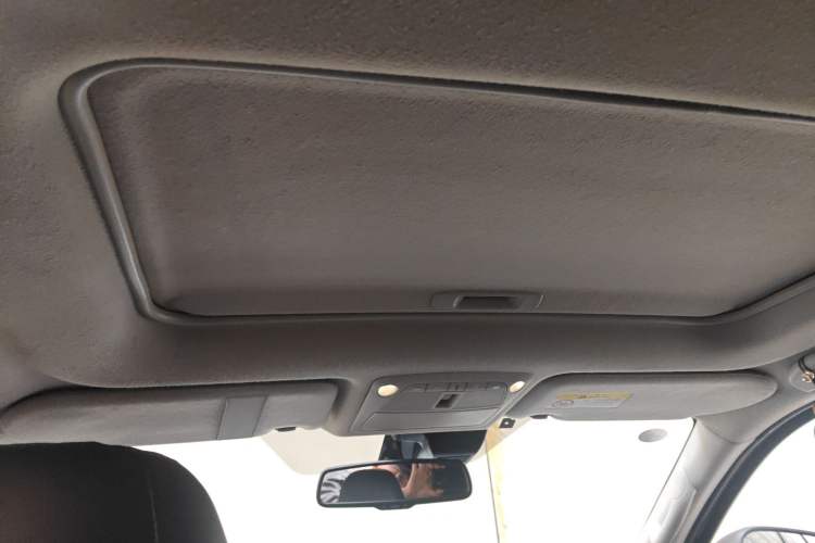 Used Nissan Terra 2018 2.5L Automatic 4x4 Flagship Edition Headliner