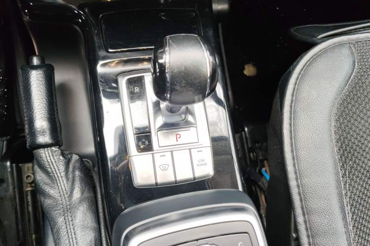 Used Mercedes-Benz G-Class 2013 G 500 Gear Lever