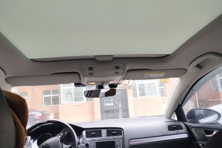 Used Volkswagen Golf 2017 230TSI Automatic Luxury Million-Vehicle Commemorative Edition