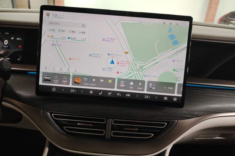 Used Denza D9 2022 DM-i 970 Four-Wheel Drive Flagship Model
