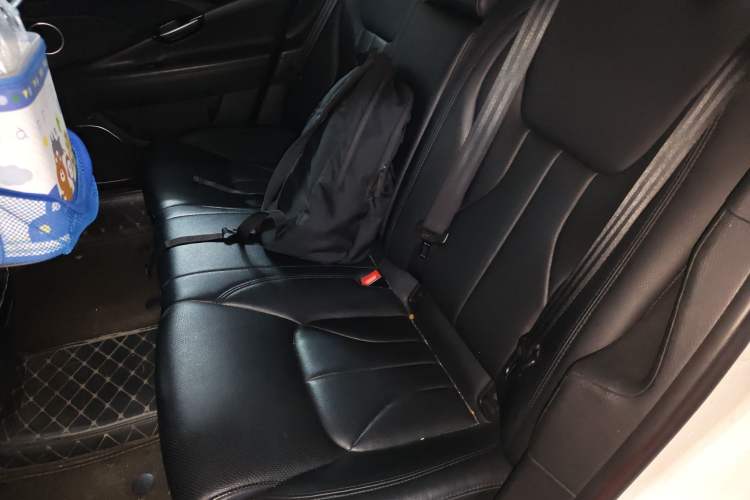 Used Geely Auto Emgrand GT 2015 2.4L Luxury Model Left Rear Seat