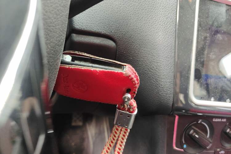 Used Volkswagen Polo 2016 1.6L Automatic Comfort Model
