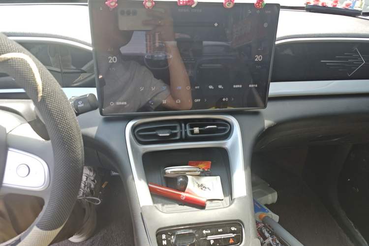 Used Geely Galaxy Geome 2025 310km Dream Edition Audio And AC Panel